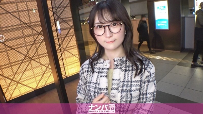 [UNCENSORED-LEAK] GANA-3242 "Serious Pick-Up, First Shoot. 2191 Using Strawberries as Bait to Pick Up a Fair-Skinned, Serious Amateur Who Looks Good in Glasses! Contrary to Appearance, She's Had an Affair! Under Her Panties, She's Got Thick